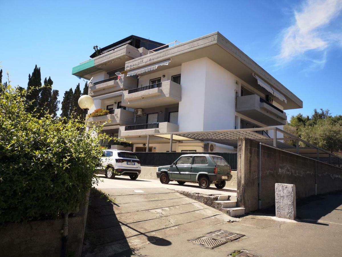 La Lampara Apartment Aci Castello Eksteriør billede