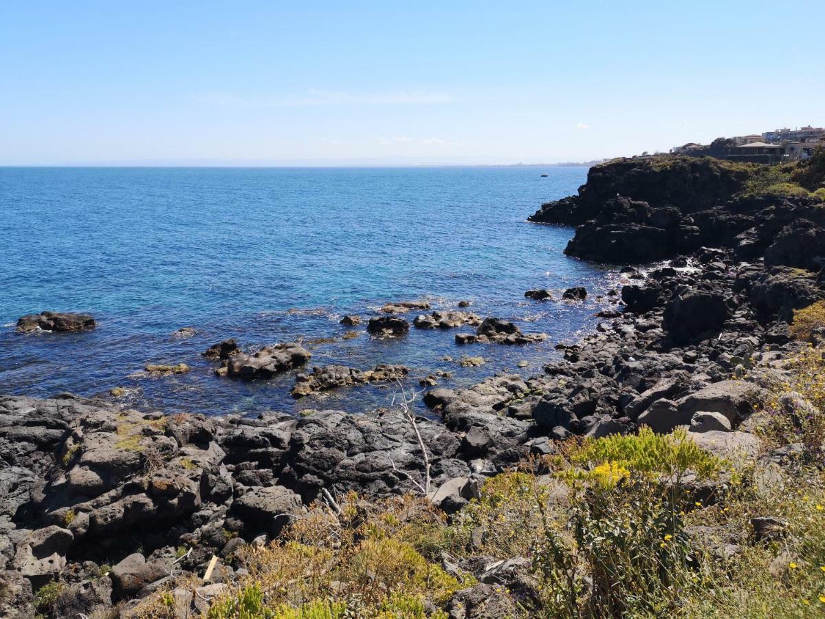La Lampara Apartment Aci Castello Eksteriør billede