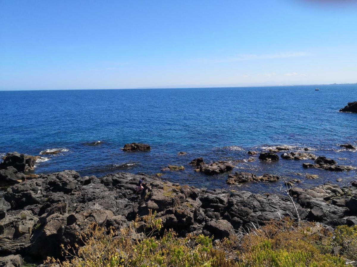 La Lampara Apartment Aci Castello Eksteriør billede